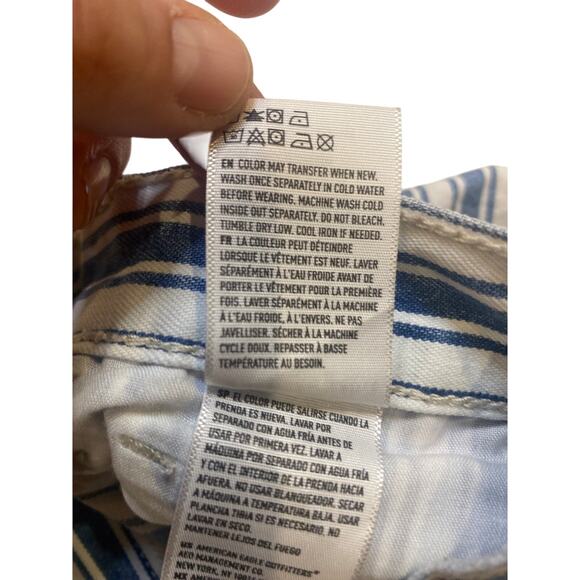 American Eagle Mom Shorts Womens Size 6 Blue Stripe Denim High Waist Hipster - Picture 5 of 8